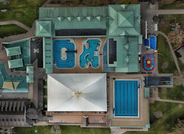 Créez une Ambiance Conviviale : Votre Guide Complet pour Réaliser des Bougies Parfumées Maison